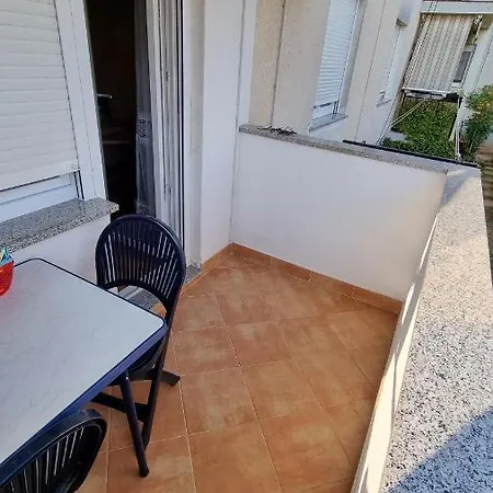 Ori Apartment *