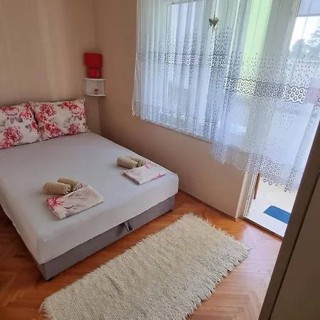 Ori Apartment *